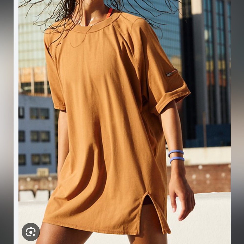 Free People Short Sleeve hot shot Tee oversized in Mustard Brown
